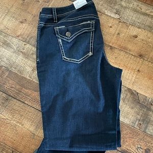 Lane Bryant denim crop pants.  New  size 18